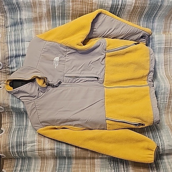 North Face Womens Denali Yellow/Gray Fleece Zip-Up Jacket - Picture 1 of 6